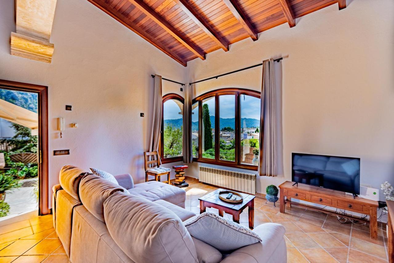 Villa In Center Of Pollensa With Pool And Jacuzzi ภายนอก รูปภาพ